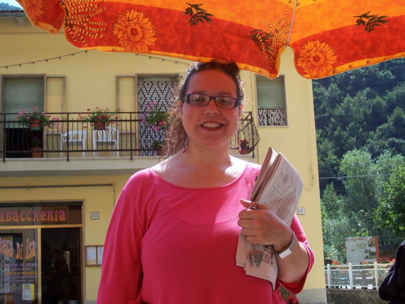  Image name: Persone033.jpg 
 width: 800 pixel 
 height: 601 pixel 
 Size: 395732 bytes 
 Click to enlarge 